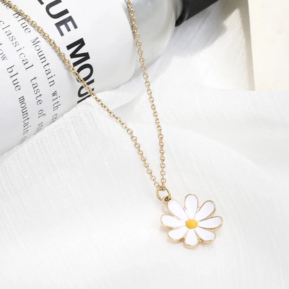 White Daisy Necklace/ Earrings/ Jewelry Set