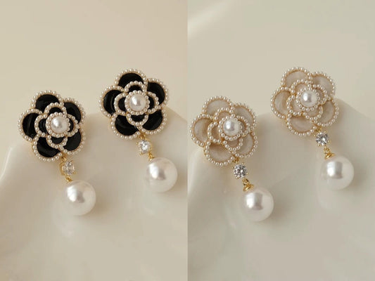 Camellia Earrings, Black/ White