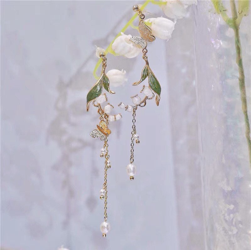 Lily of the Valley White Flower Dangle Earrings