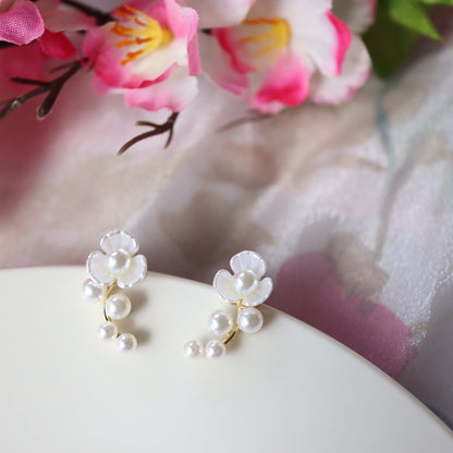 White Flower with Pearls Earrings