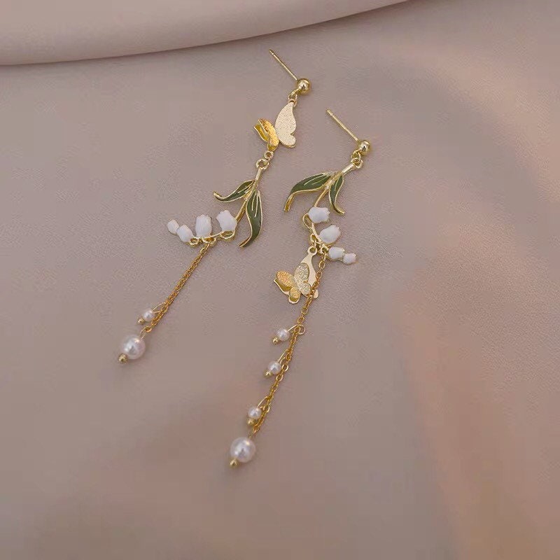 Lily of the Valley White Flower Dangle Earrings