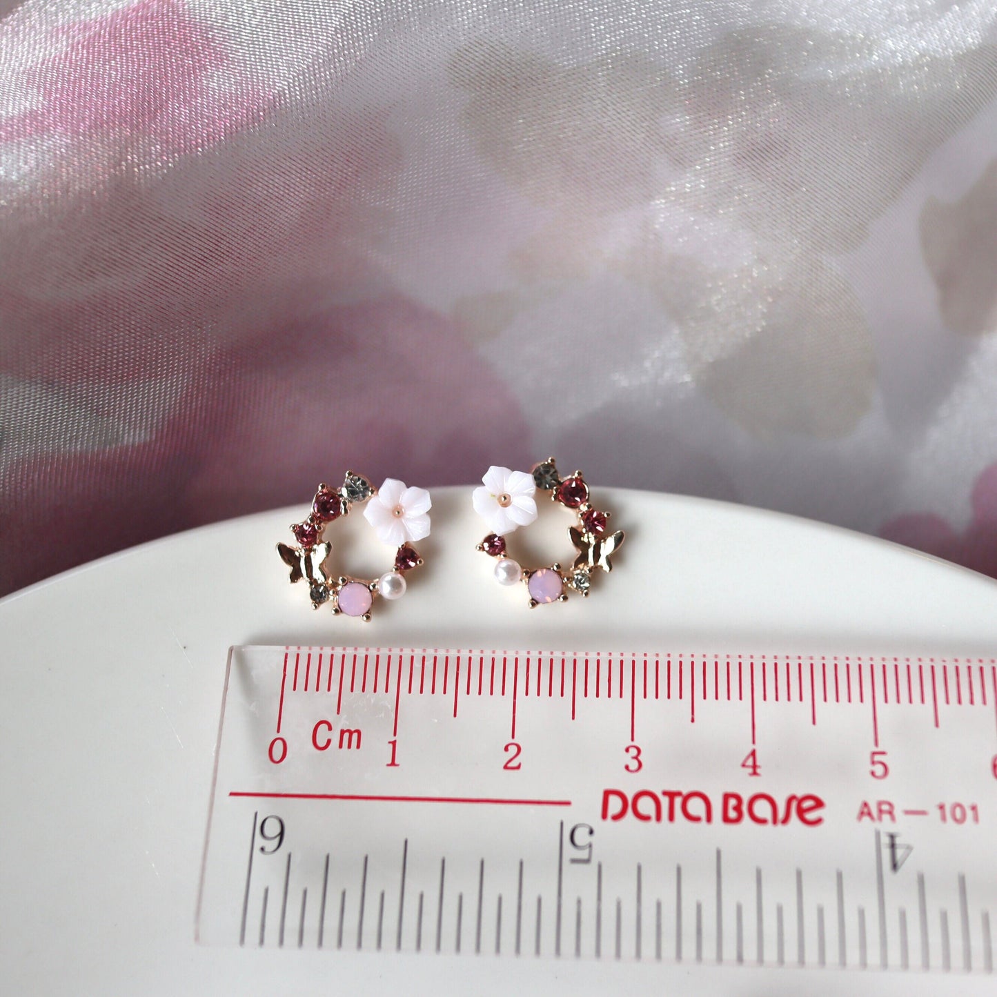 Flower Wreath Sparky Stud Earrings