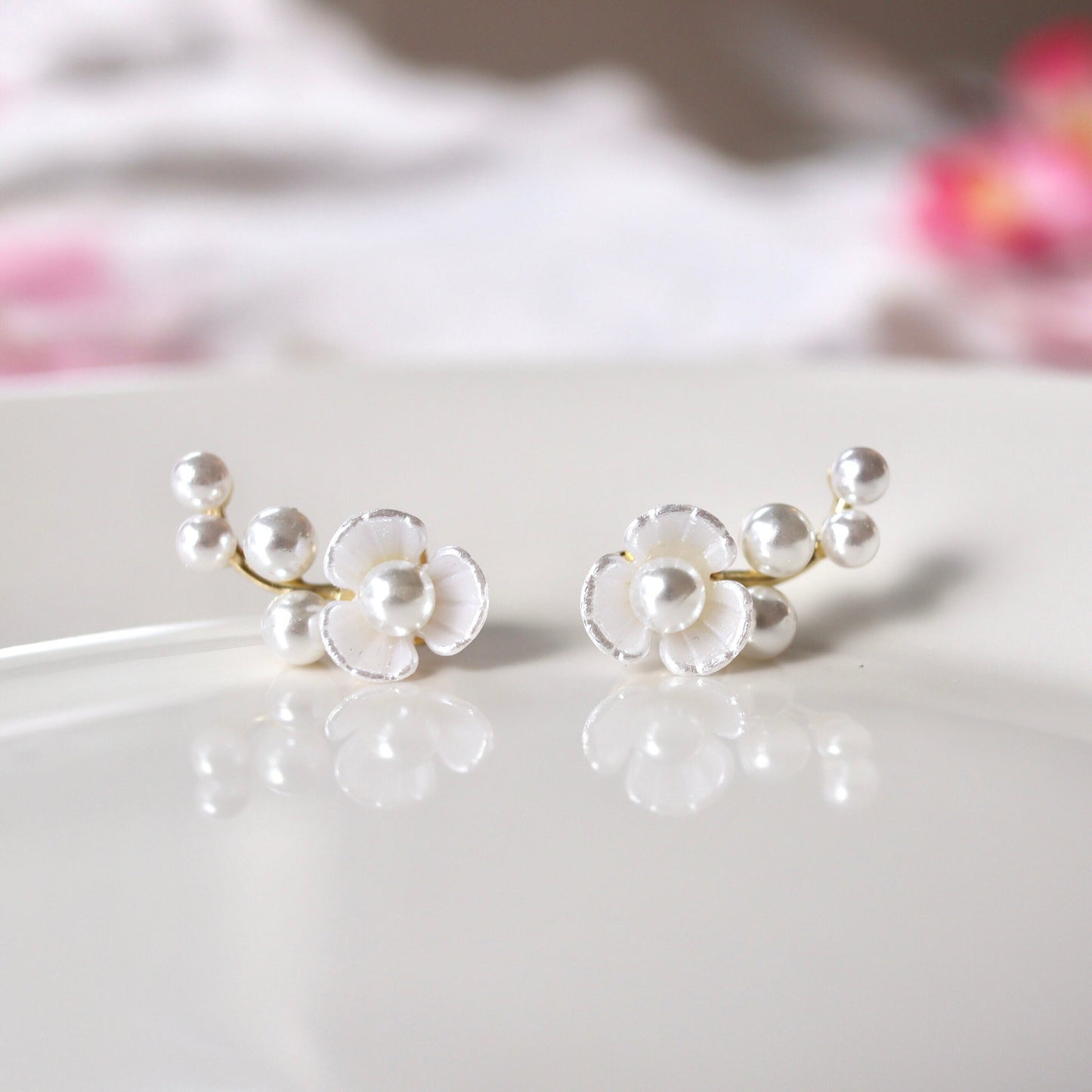 White Flower with Pearls Earrings